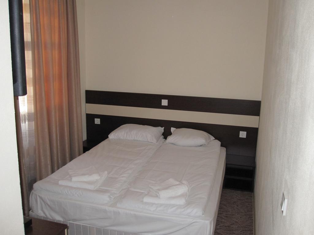 Hotel Deyanira Gorno Dryanovo Номер фото